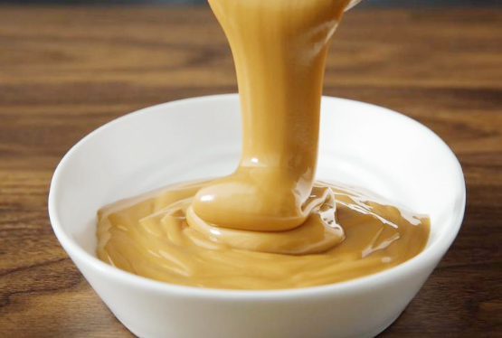 調(diào)味醬全自動灌裝機(jī)關(guān)注醬料產(chǎn)品生產(chǎn)為企業(yè)帶來多成長